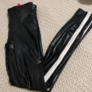 SPANX leggings with white stripe